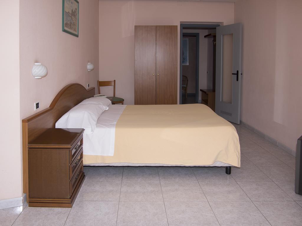 Hotel Cristallo เลริชี ภายนอก รูปภาพ
