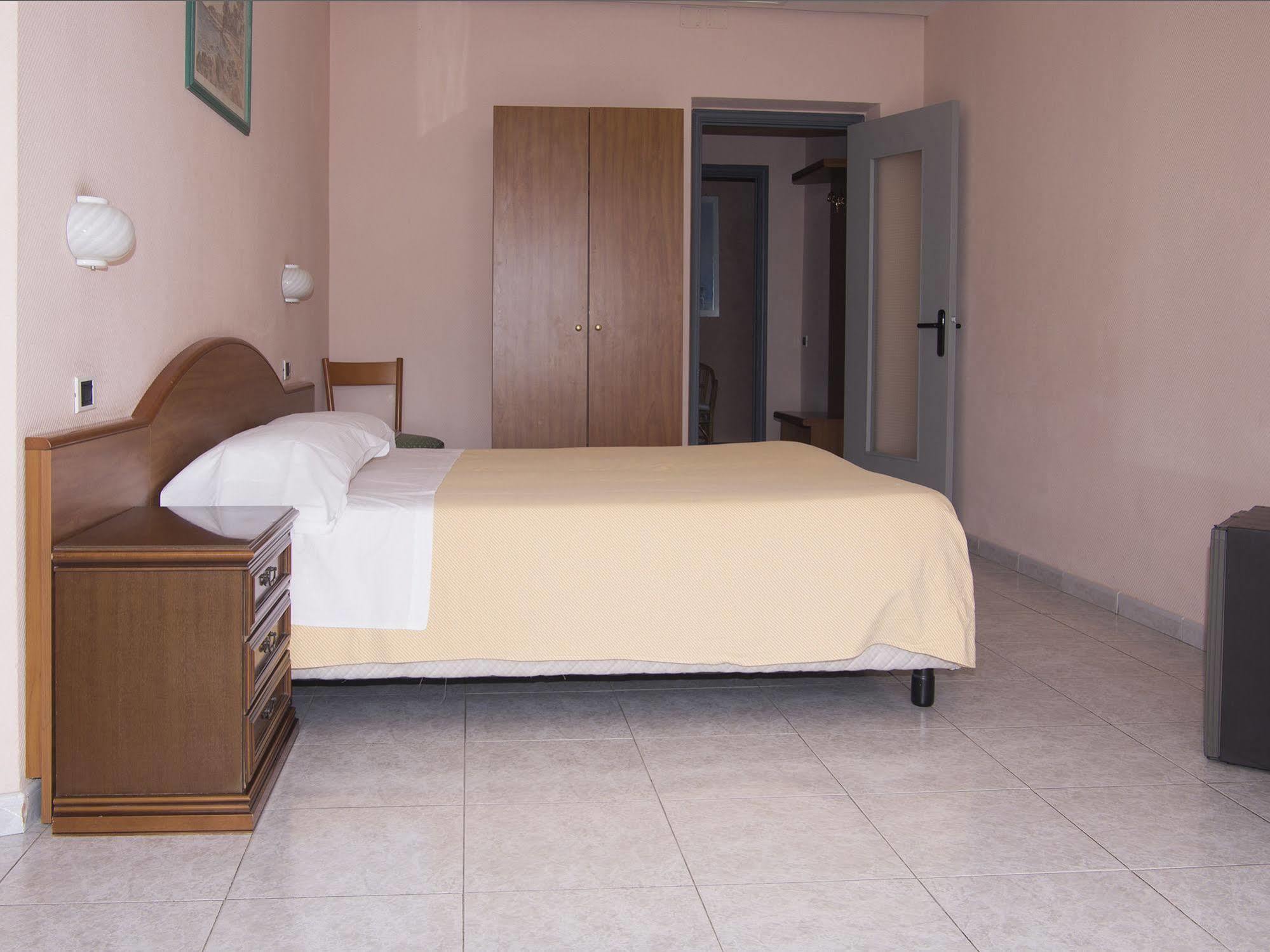 Hotel Cristallo เลริชี ภายนอก รูปภาพ