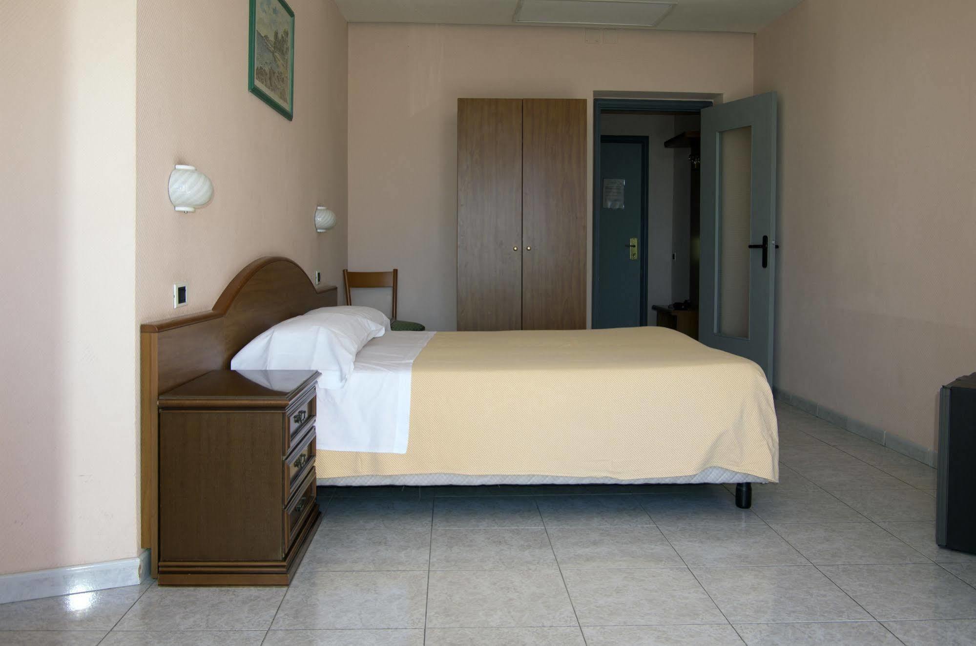 Hotel Cristallo เลริชี ภายนอก รูปภาพ